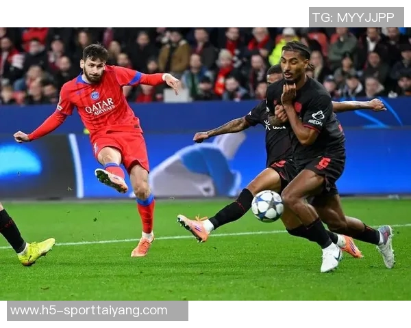 阿斯报报道巴萨与巴黎在环球足球奖颁奖典礼中荣获多项大奖